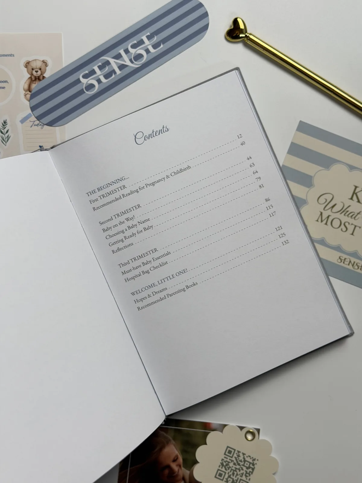 Contents page of the SENSE pregnancy journal, English edition